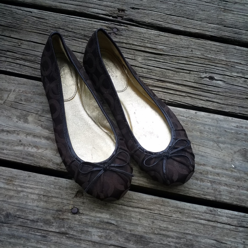 Hardly worn Coach flats